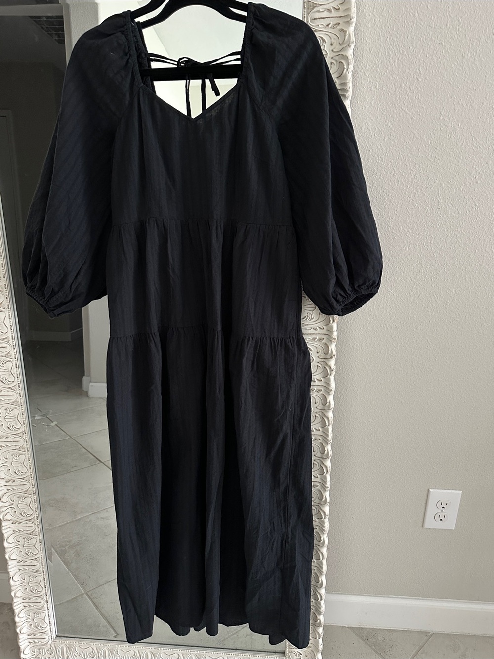 Universal Thread Cotton Black Tiered Puff-Sleeve Midi Dress